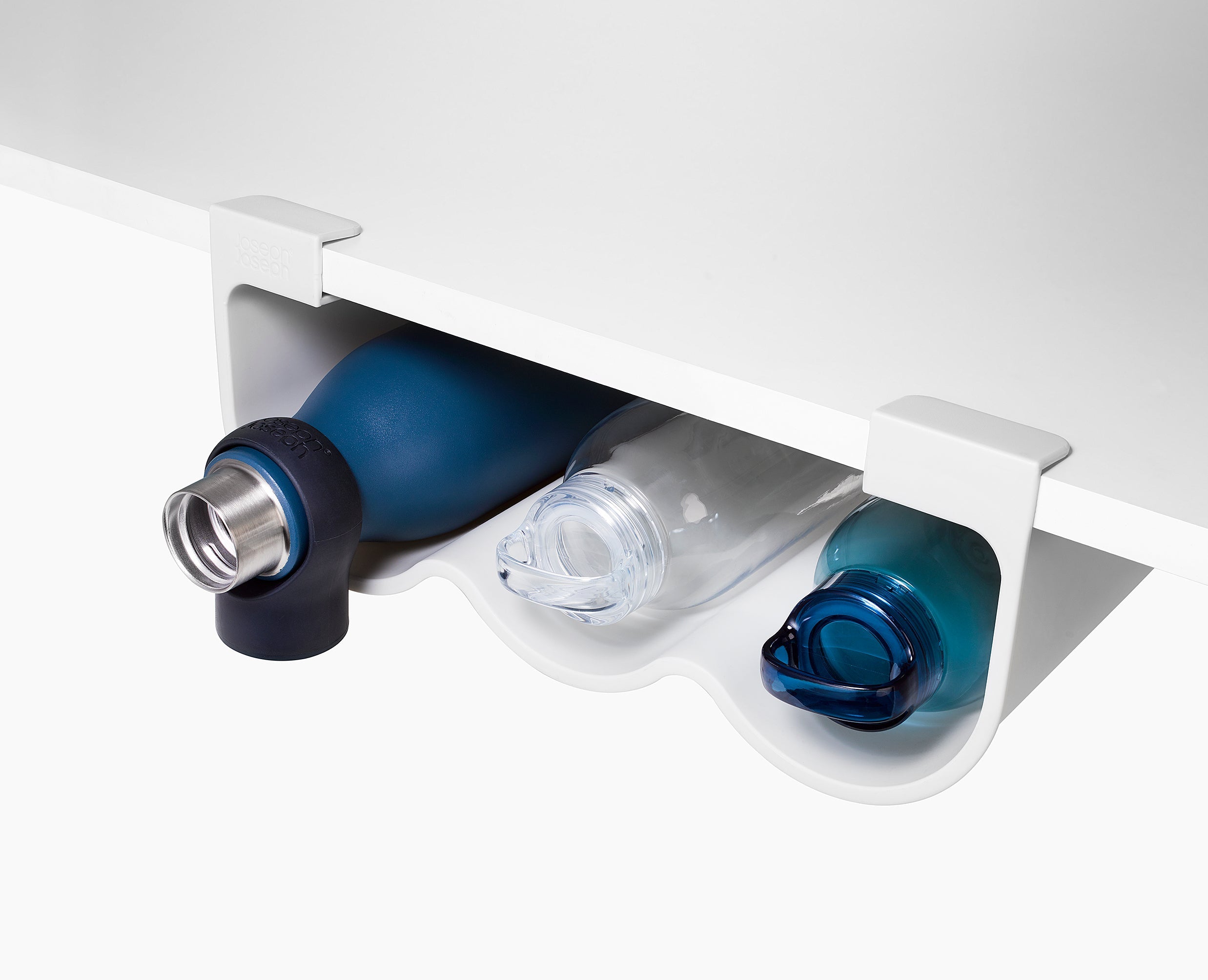 Joseph Joseph 8500033 · Supporto Stone sottoripiano con tre borracce e tazze riutilizzabili