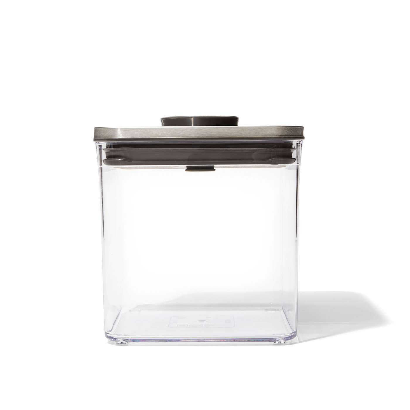 OXO 3118300 · Grande contenitore quadrato basso con coperchio in acciaio inox e pulsante